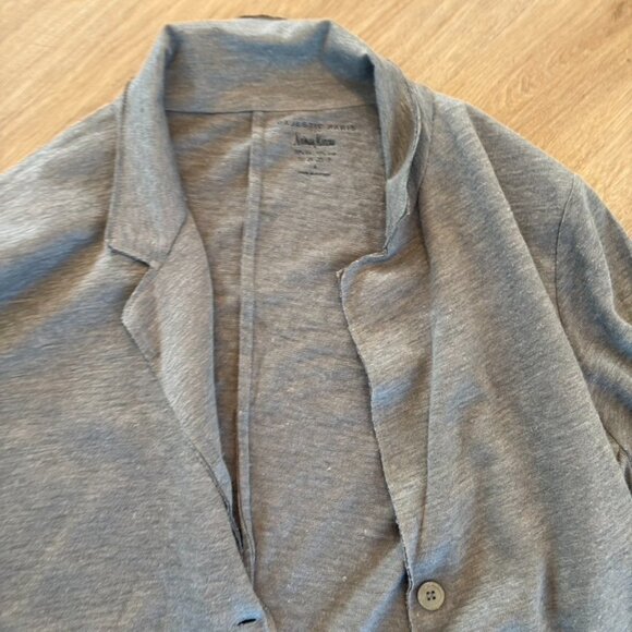 Majestic Paris for Neiman Marcus  Gray Linen Cardigan 4 - Picture 7 of 9